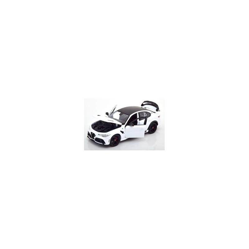 Burago Alfa Romeo Giulia GTAm Bianca Scala 1/18 Burago Alfa Romeo Giulia GTAm Bianca Scala 1/18